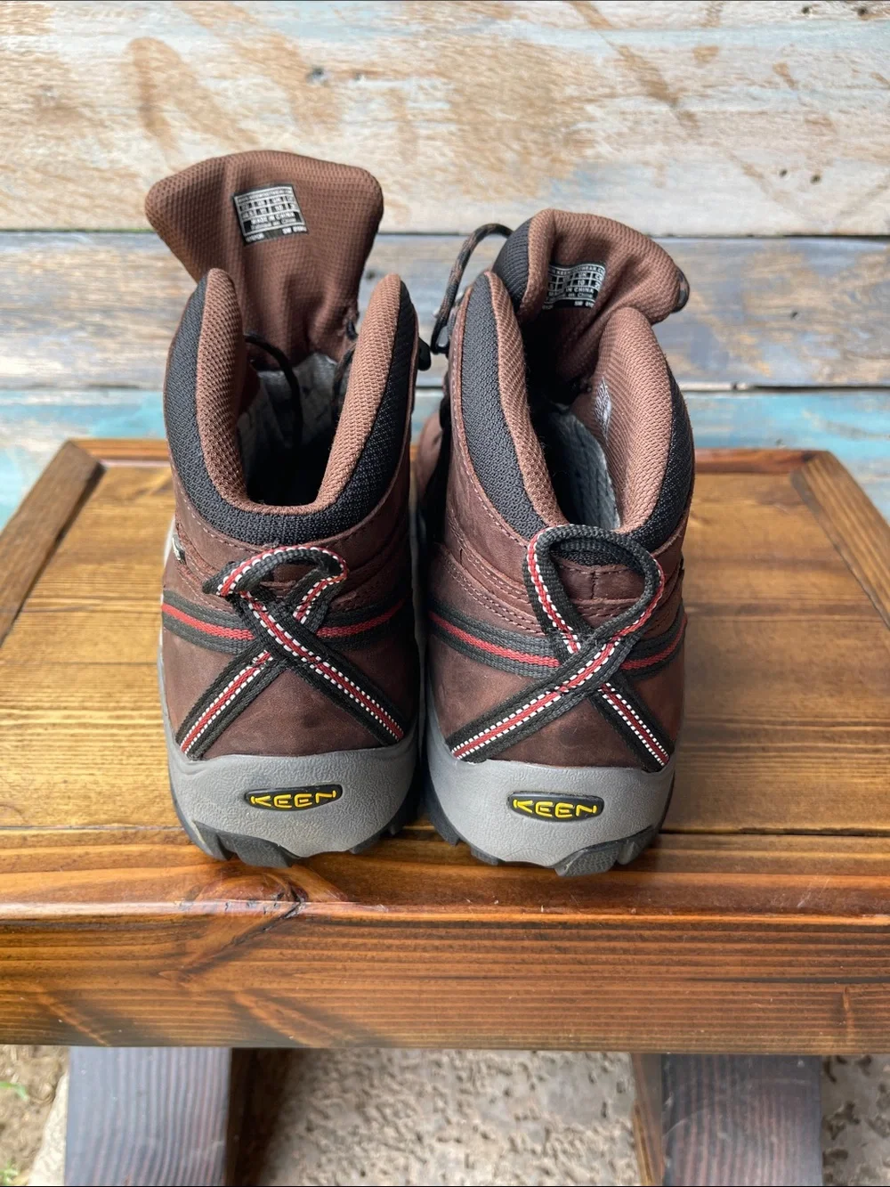 KEEN Targhee 2 Mid Waterproof Leather Hiking Trail Boots Size 11